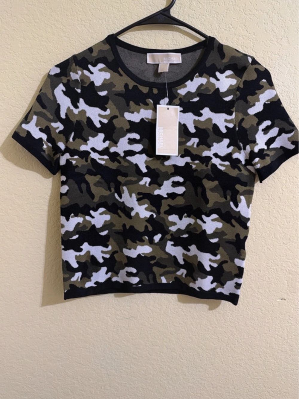 Michael Kors Short-Sleeve Camo Tee in Olive, Black & White